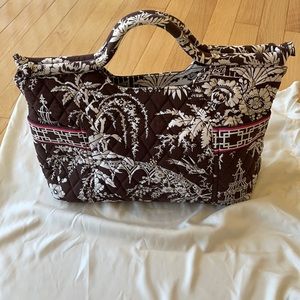 Vera Bradley hand bag